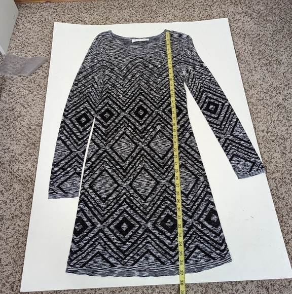 Trina Turk Geometric Long Sleeve Knit Mini Dress - Picture 7 of 8